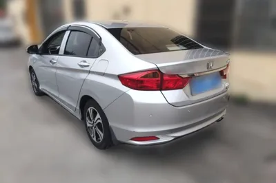 Honda City 2015, 142100 км, за 5009 USD