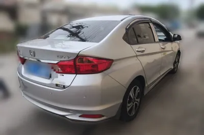 Honda City 2015, 142100 км, за 5009 USD - фото 6