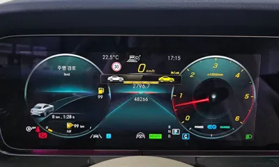 Mercedes-Benz E-Class 2022, 48266 км, за 29888.64 USD - фото 8