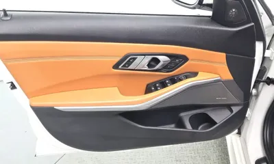 BMW 3-Series 2019, 55901 км, за 21333.86 USD - фото 24