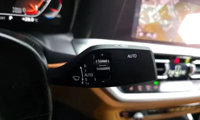 BMW 3-Series 2019, 55901 км, за 21333.86 USD - фото 27