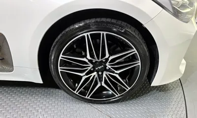 Kia Stinger 2022, 42521 км, за 18773.8 USD