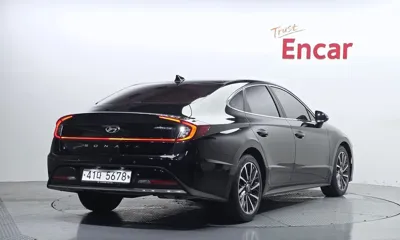 Hyundai Sonata 2020, 83542 км, за 10402.04 USD