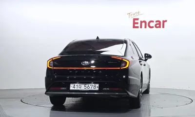 Hyundai Sonata 2020, 83542 км, за 10402.04 USD