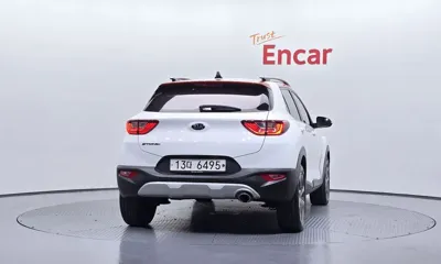 Kia Stonic 2019, 76979 км, за 7687.3 USD