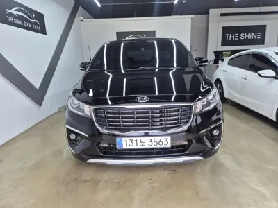Kia Canival · 2019 год