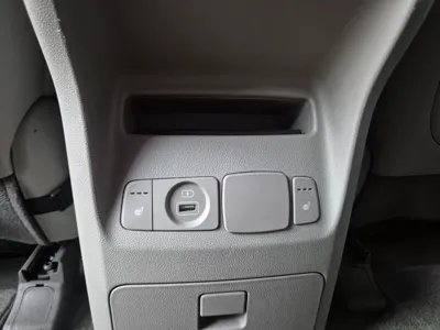 Kia Canival 2019, 149083 км, за 8580.9 USD - фото 14