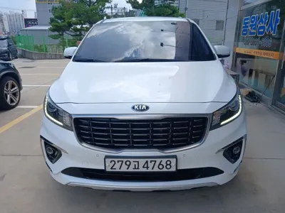 Kia Canival · 2019 год