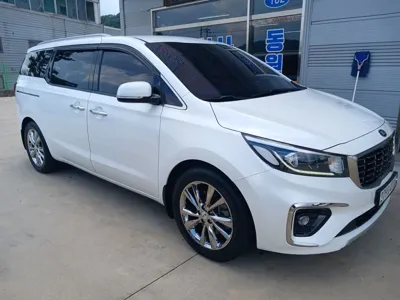 Kia Canival 2019, 74539 км, за 11692.06 USD