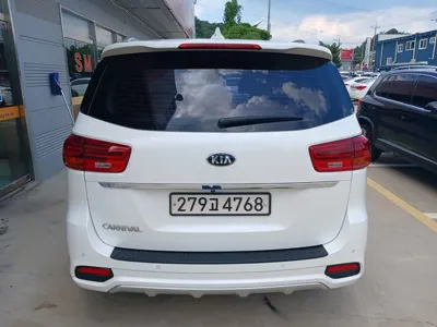 Kia Canival 2019, 74539 км, за 11692.06 USD