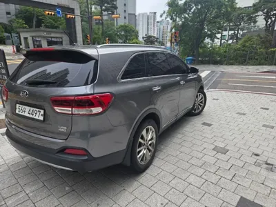 Kia Sorento 2015, 134913 км, за 6435.67 USD