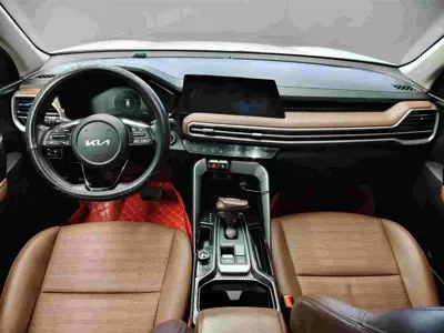 Kia Sportage 2023, 37000 км, за 11741.97 USD