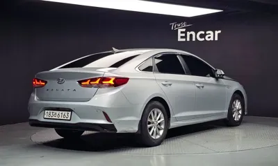Hyundai Sonata 2019, 434583 км, за 2560.06 USD
