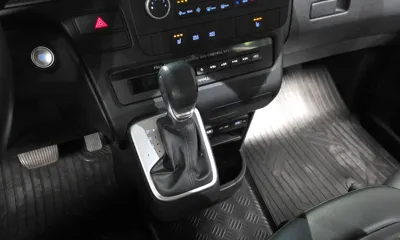 Hyundai Staria 2023, 33259 км, за 20840.4 USD - фото 9
