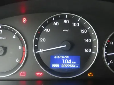 Hyundai Starex 2017, 200000 км, за 4957.7 USD - фото 8