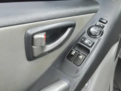 Hyundai Starex 2017, 200000 км, за 4957.7 USD - фото 9
