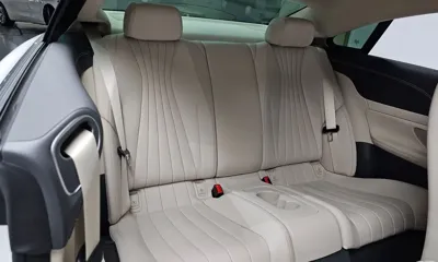 Mercedes-Benz E-Class 2023, 23871 км, за 44139.62 USD - фото 12