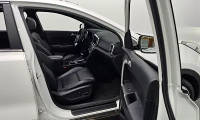 Kia Sportage 2019, 66659 км, за 12793.75 USD - фото 11