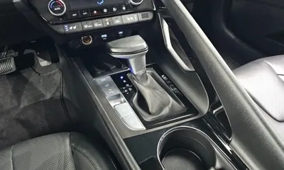 Hyundai Avante 2024, 12268 км, за 16556.28 USD - фото 9