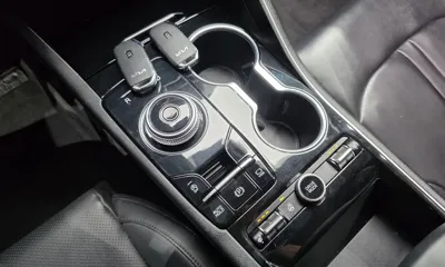 Kia K5 2022, 98305 км, за 13062.89 USD - фото 9