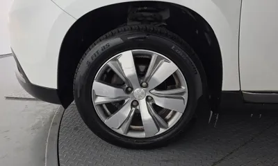 Peugeot 2008 2015, 166772 км, за 1513.05 USD