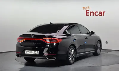 Hyundai Grandeur 2018, 161647 км, за 5659.65 USD
