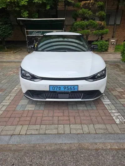 Kia EV6 · 2024 год