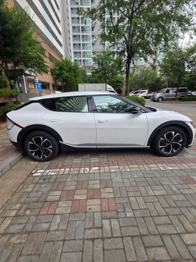 Kia EV6 2024, 63000 км, за 11491.86 USD