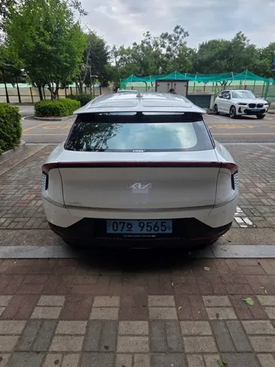 Kia EV6 2024, 63000 км, за 11475.42 USD - фото 8