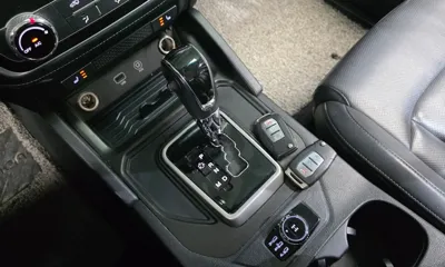 KG_Mobility_Ssangyong Rexton 2018, 123750 км, за 8543.04 USD - фото 9