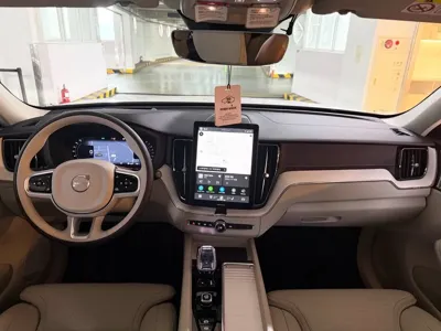 Volvo XC60 2026, 3085 км, за 41354.86 USD - фото 7