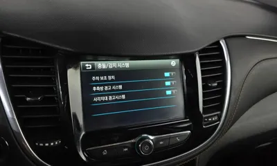 ChevroletGMDaewoo Trax 2019, 111695 км, за 4957.7 USD - фото 20