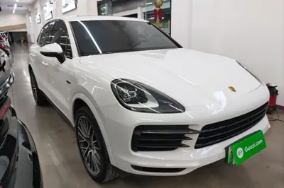 Porsche Cayenne E-Hybrid 2021, 47600 км, за 64800 USD