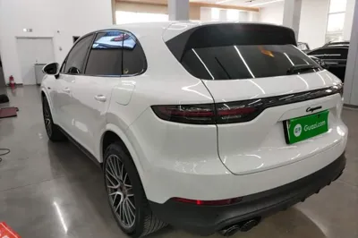 Porsche Cayenne E-Hybrid 2021, 47600 км, за 64800 USD