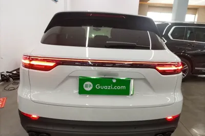 Porsche Cayenne E-Hybrid 2021, 47600 км, за 64800 USD