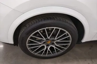 Porsche Cayenne E-Hybrid 2021, 47600 км, за 64800 USD - фото 8