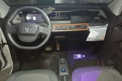 Wuling Hongguang MINIEV 2020, 17800 км, за 4203 USD - фото 6