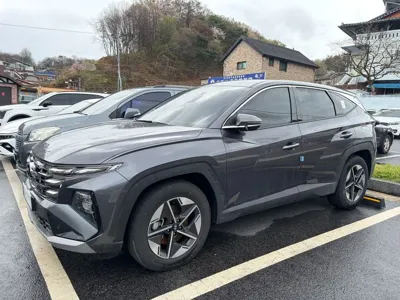 Hyundai Tucson 2025, 12000 км, за 6544.57 USD