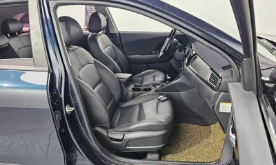 Kia Niro 2018, 97890 км, за 8867.57 USD - фото 13
