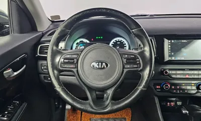 Kia Niro 2018, 97890 км, за 8867.57 USD - фото 17