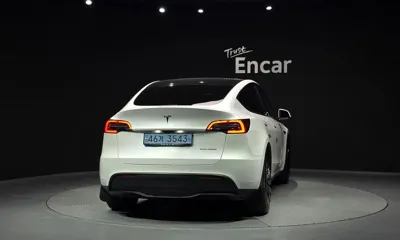 Tesla Model Y 2022, 74171 км, за 26710.11 USD