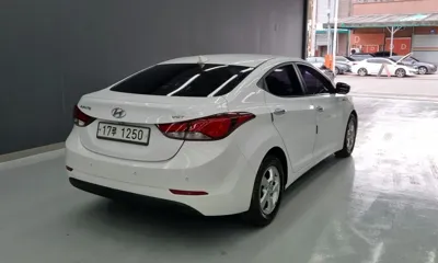 Hyundai Avante 2014, 85046 км, за 3577.94 USD