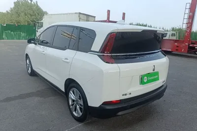 Bestune NAT 2022, 77000 км, за 10129 USD