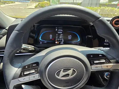 Hyundai Avante 2026, 9500 км, за 2047.71 USD