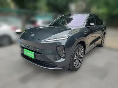 Nio ES8 · 2024 год