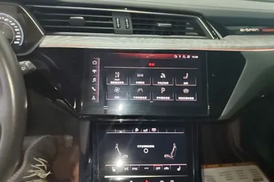 Audi e-tron 2019, 64200 км, за 23165 USD - фото 15