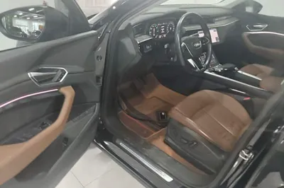Audi e-tron 2019, 64200 км, за 23165 USD - фото 18