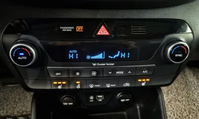 Hyundai Tucson 2019, 111376 км, за 9184.01 USD - фото 19