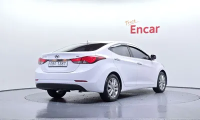 Hyundai Avante 2016, 57098 км, за 4543.98 USD - фото 2