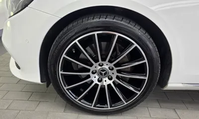 Mercedes-Benz E-Class 2019, 87825 км, за 17545.34 USD
